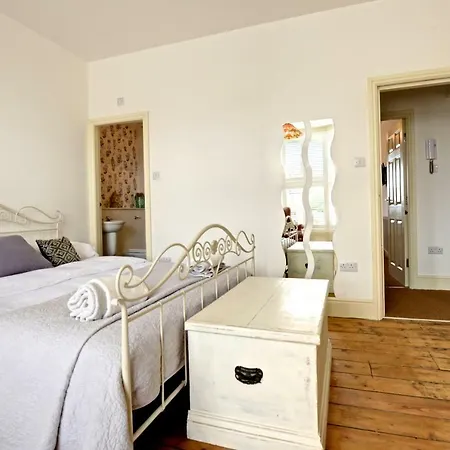 Rockcliffe Boutique Apartment