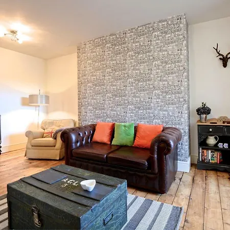 Rockcliffe Boutique * Whitby